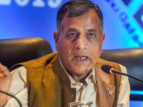 election commission decides not to make dissent public despite Ashok Lavasa objection election commission decides not to make dissent public despite Ashok Lavasa objection