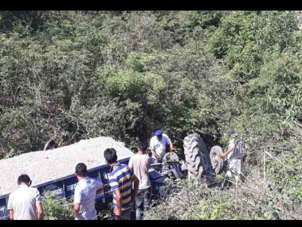 truck carrying eight soldiers caught fire truck carrying eight soldiers caught fire
