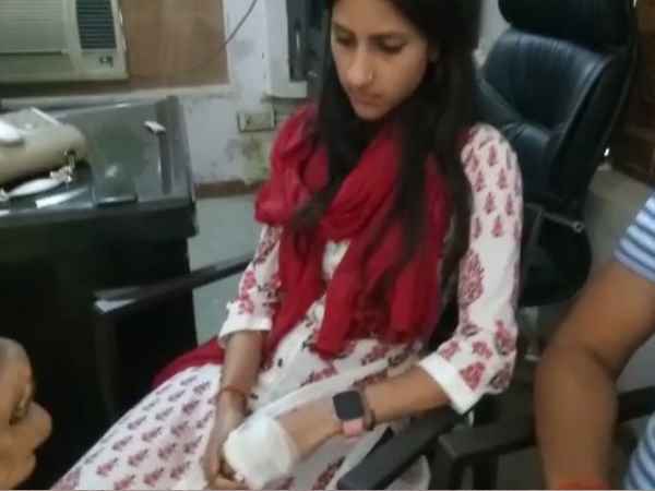 अवधेश सिंह पर हमला करने का आरोप
