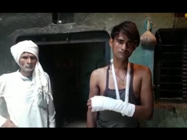 dalit brothers beaten by goons in agra dalit brothers beaten by goons in agra
