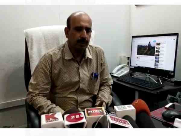 BJP MP misbehaved with two TC in the train BJP MP misbehaved with two TC in the train