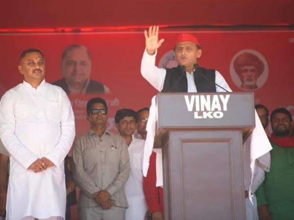 पीएम के 'टोंटी' वाले बयान पर क्या बोले अखिलेश