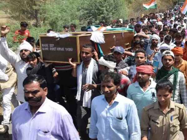 बेटे की शहादत पर गर्व