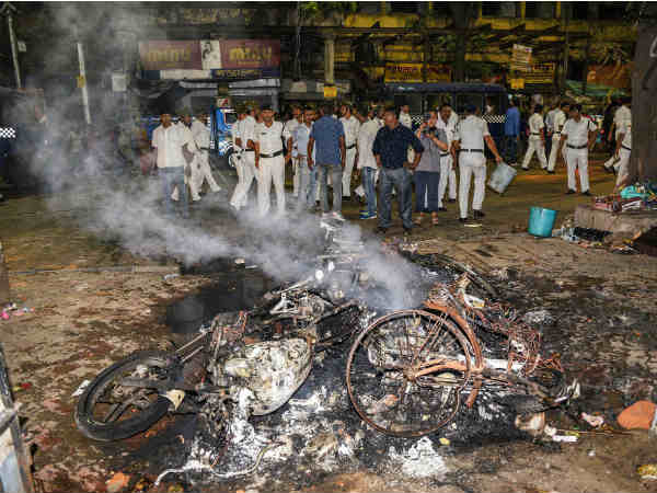 3-दंगे की आशंका के बावजूद पुलिस ने कुछ नहीं किया