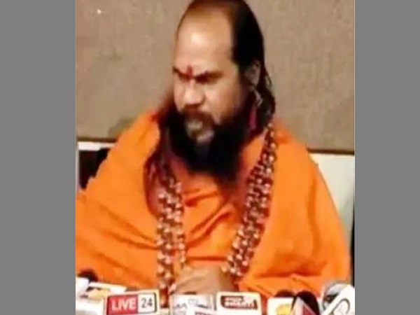 दिग्विजय के समर्थन में आए थे महामंडलेश्वर