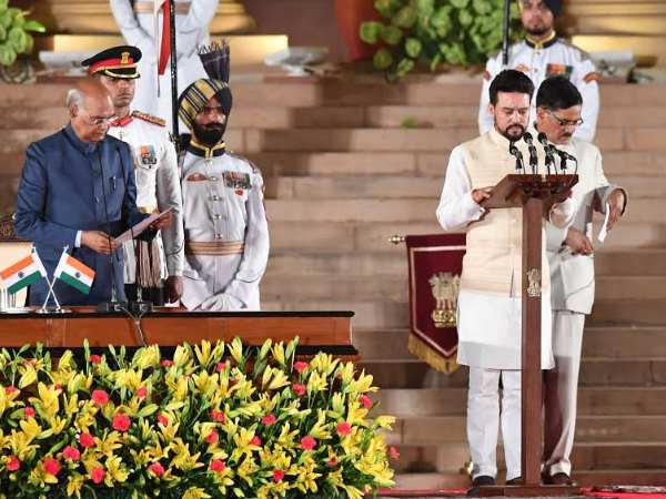 दो बार हिमाचल के सीएम रह चुके हैं अनुराग के पिता