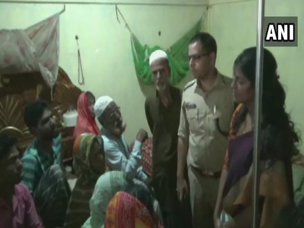 उपायुक्त ने मुस्लिम ऑटो चालक से कहा शुक्रिया
