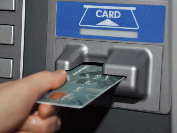 आखिर ये गिरोह कैसे करता है ATM CARD की क्लोनिंग