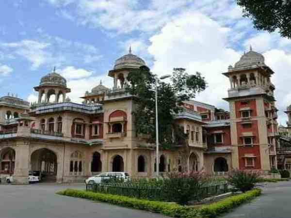FIR registered against allahabad university staff for molesting student FIR registered against allahabad university staff for molesting student