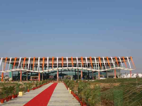 daily flights between prayagraj and delhi now started daily flights between prayagraj and delhi now started
