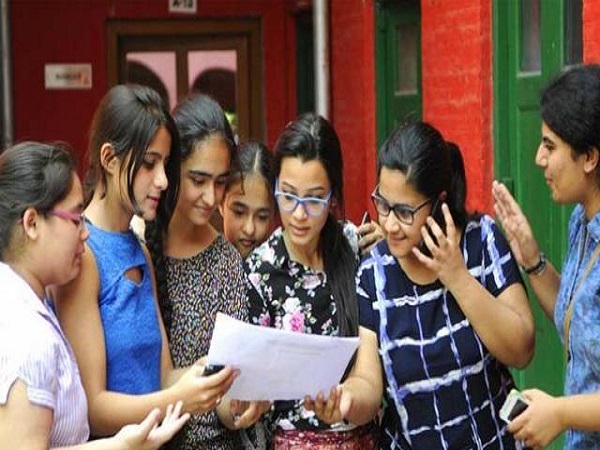 144 स्टूडेंट्स टॉप 10 में शामिल