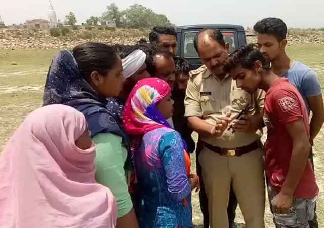 woman kill Cut of the head found 30 km away woman kill Cut of the head found 30 km away