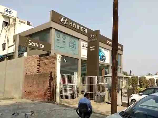 After test drive Hyundai car stolen at gun point After test drive Hyundai car stolen at gun point