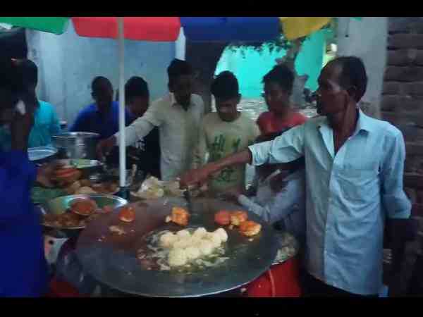 free chaat to all for PM modi victory free chaat to all for PM modi victory