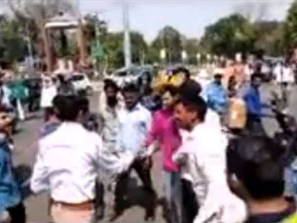 दर्ज हुआ मुकदमा, गाड़ी सीज