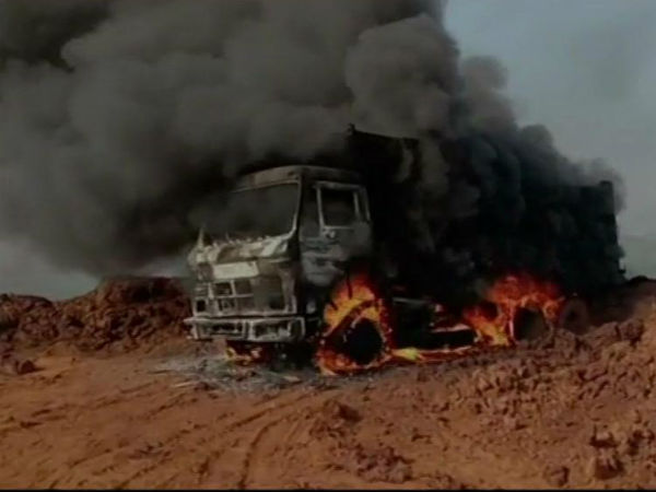 naxal naxal