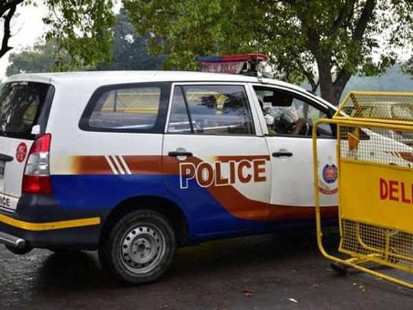EPFO Dept raids on Deewanchand Company directors home EPFO Dept raids on Deewanchand Company directors home