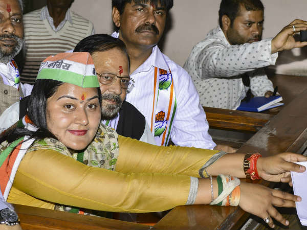 Lok Sabha Election Results 2019: NCR की दोनों सीटों पर जमानत राशि तक नहीं बचा पाए कांग्रेस उम्मीदवार Lok Sabha Election Results 2019: NCR की दोनों सीटों पर जमानत राशि तक नहीं बचा पाए कांग्रेस उम्मीदवार