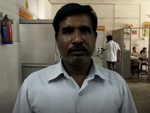 नशीला पदार्थ खिलाकर किया बेहोश