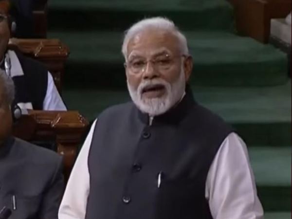 'Tryst with destiny' से की मोदी के भाषण की तुलना
