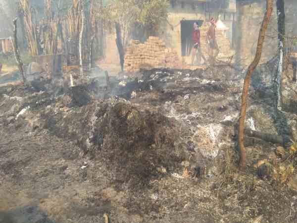 villagers feared after dozen of houses burnt villagers feared after dozen of houses burnt