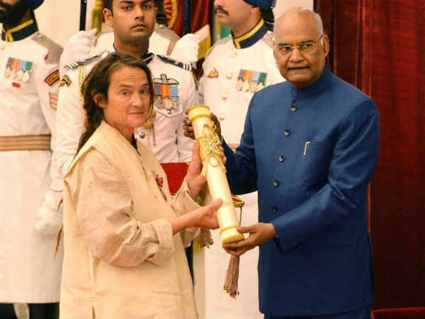 25 वर्ष पहले आई थीं भारत