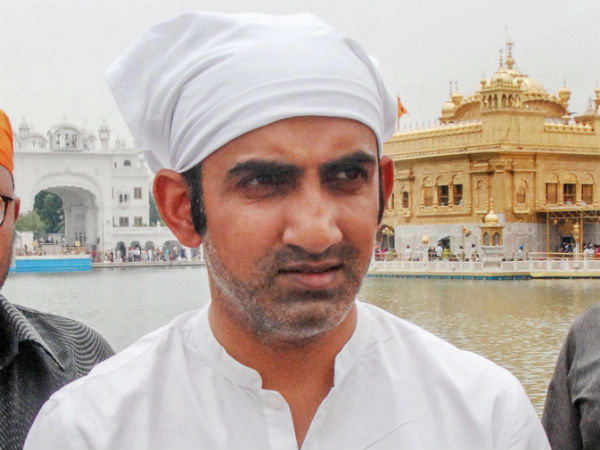 अपनों के ही निशाने पर आ गए गौतम गंभीर