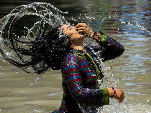 पूरा देश गर्मी से परेशान