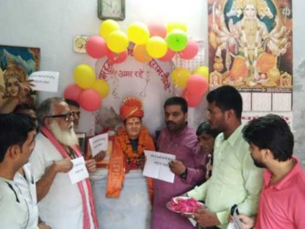 akhil bhartiya hindu mahasabha celebrated nathuram godse birthday in meerut akhil bhartiya hindu mahasabha celebrated nathuram godse birthday in meerut