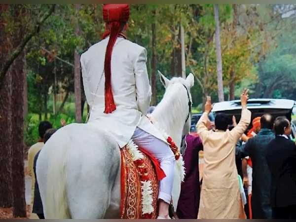 Gujarat: Members Of Upper Caste Stall Dalit Wedding Procession, Violent Clash Gujarat: Members Of Upper Caste Stall Dalit Wedding Procession, Violent Clash