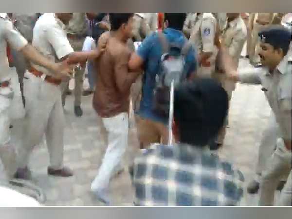 गृह मंत्रालय द्वारा तुरंत कार्रवाई करने के आदेश दिए गए