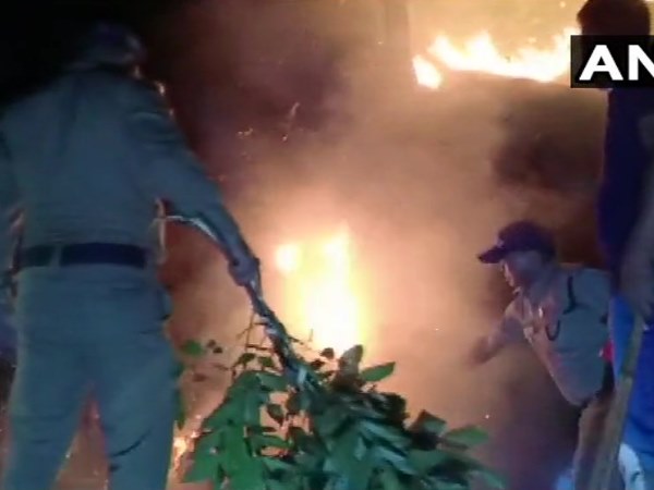 Uttarakhand Fire fighting ops continue in Uttarkashi forests Uttarakhand Fire fighting ops continue in Uttarkashi forests