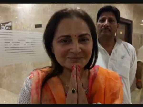Jaya Prada says I will speak to the top leaders of the party Jaya Prada says I will speak to the top leaders of the party