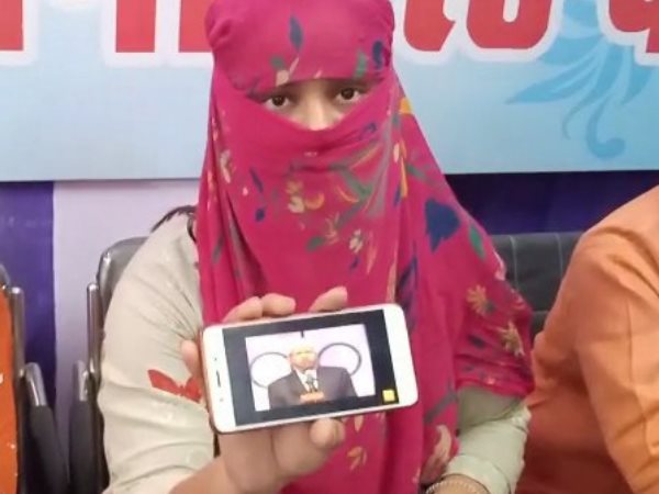 एक से की शादी, दूसरी से सगाई