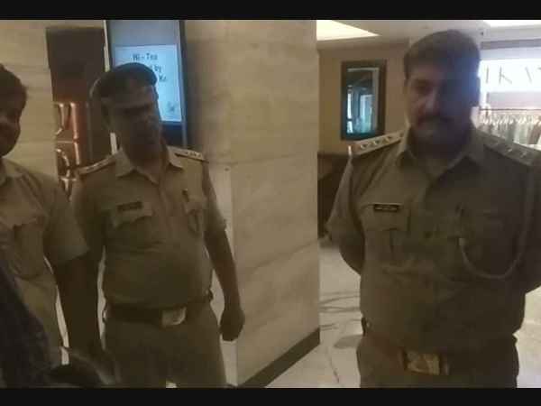 ऐसे देता है घटना को अंजाम