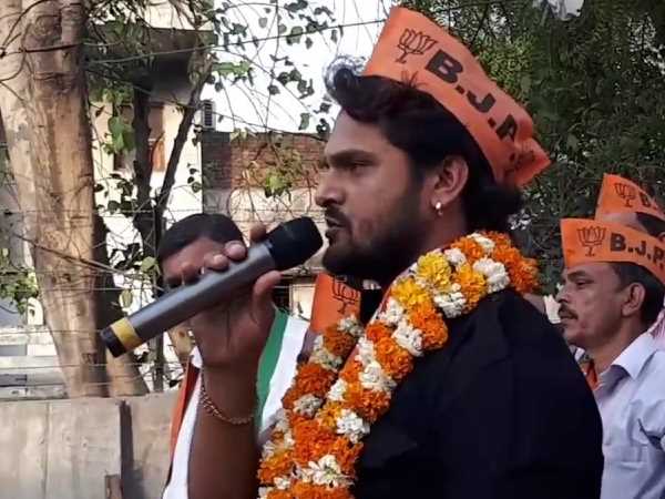 मनोज तिवारी के मुझ पर अहसान इसलिए कर रहा भाजपा का प्रचार