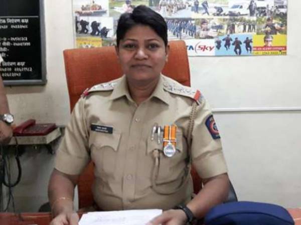 पाक सीमा से गिरफ्तार कर लाई लेडी सिंघम