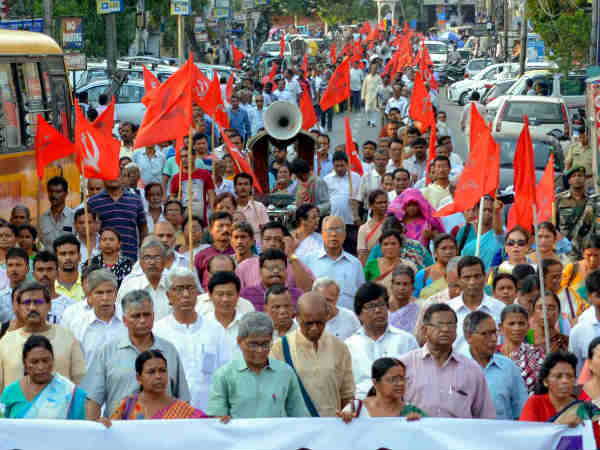 'उन्नीसे हाफ, एकुसे साफ'