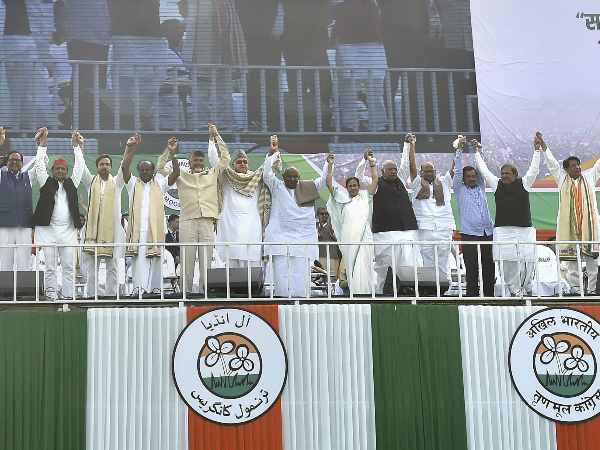 पश्चिम बंगाल में टीएमसी, सीपीएम और कांग्रेस का गठबंधन क्यों नहीं हो सकता
