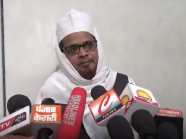 'मदरसे पर नहीं हुई कार्रवाई'