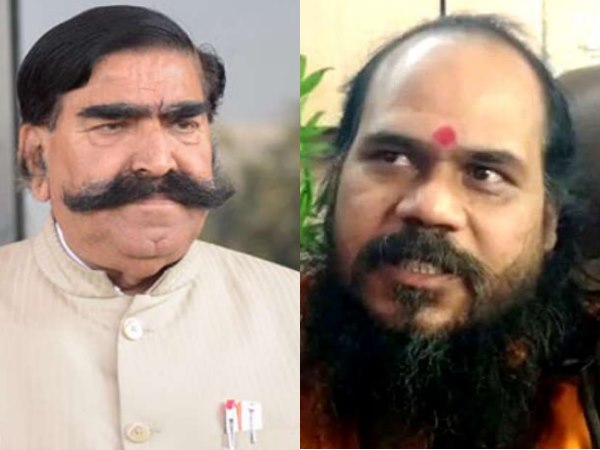 Gyandev Ahuja announced five lakh Rupees award for mirchi-baba Gyandev Ahuja announced five lakh Rupees award for mirchi-baba