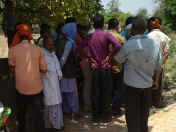 मोबाइल वाइब्रेशन में लगाकर सोते थे