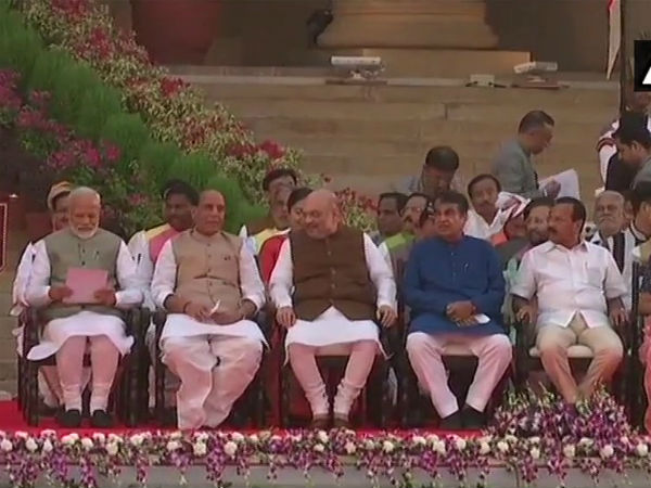 बदल जाएगा पहली पंक्ति का सीटिंग प्लान