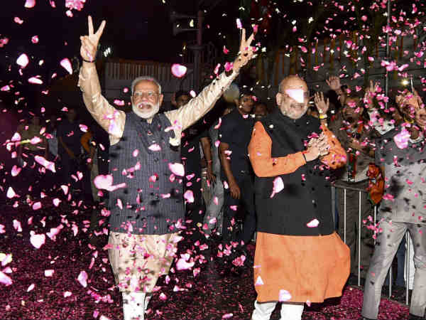 2. मोदी है तो मुमकिन है