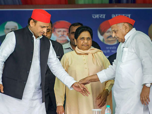 कन्नौज से डिंपल यादव की विदाई