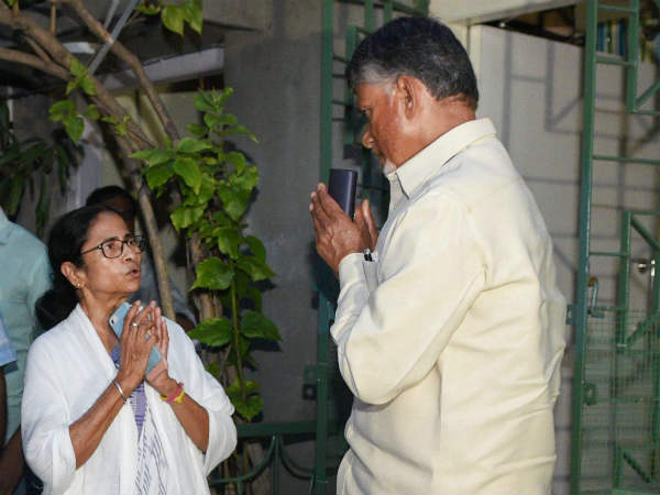'राष्ट्रहित का काम कर रहे हैं'