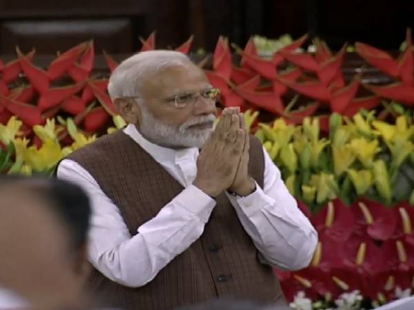 PM Narendra Modi will drive down to Arun Jaitleys residence and ask him to reconsider his earlier decision and remain in Government. PM Narendra Modi will drive down to Arun Jaitleys residence and ask him to reconsider his earlier decision and remain in Government.