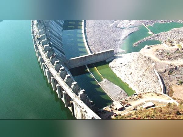 oxygen and sulfide standard bad in narmada dam water, Gujarat oxygen and sulfide standard bad in narmada dam water, Gujarat