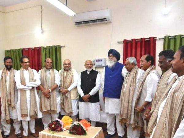 फिलहाल एनडीए के 101 सदस्य मौजूद है