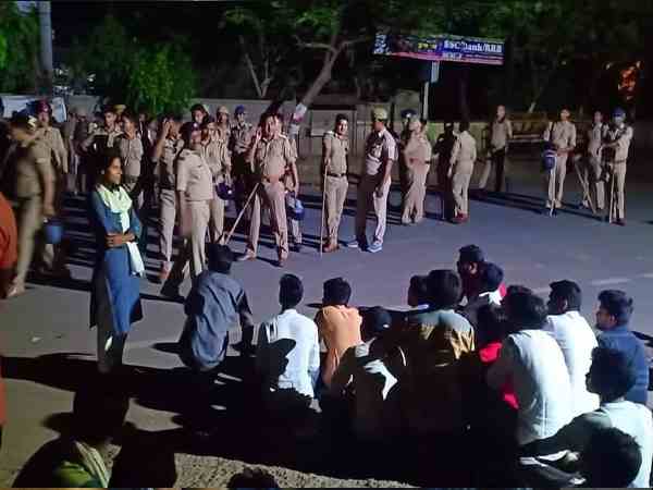 नेहा बोली- एकतरफा कार्रवाई की जा रही